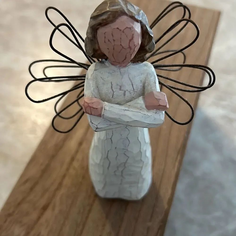 Willow Tree STRENGTH Angel